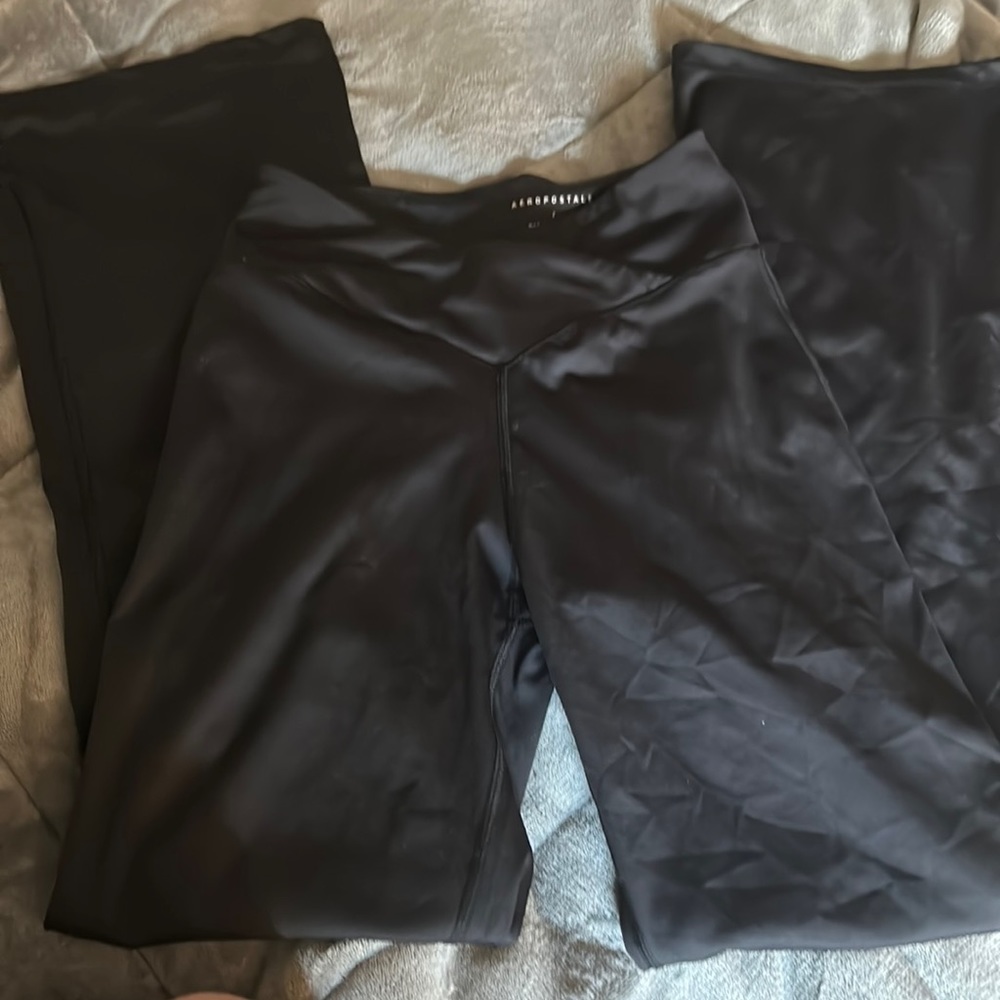Aéropostale cross-over flared leggings size S!